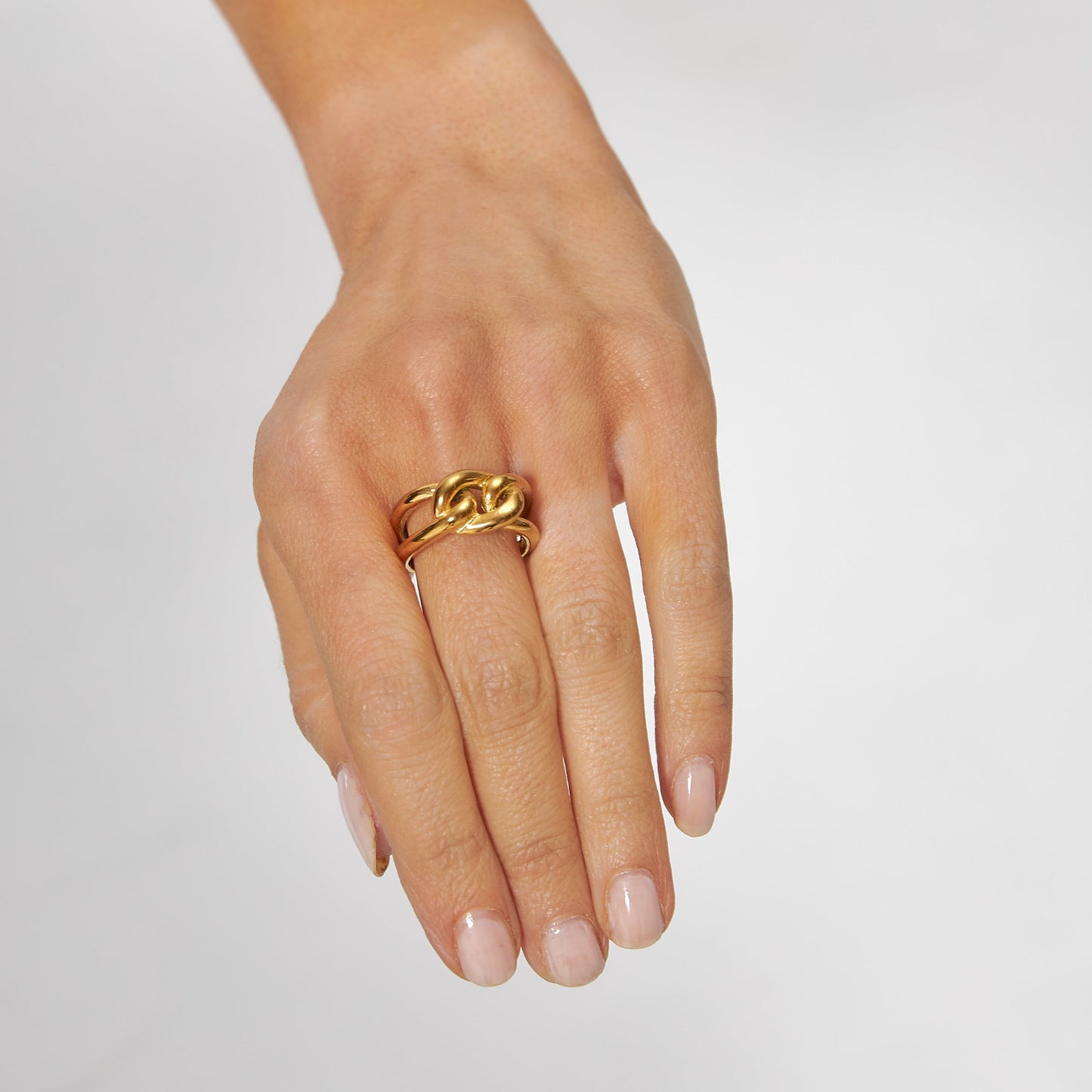 maia. Thick Twist Ring